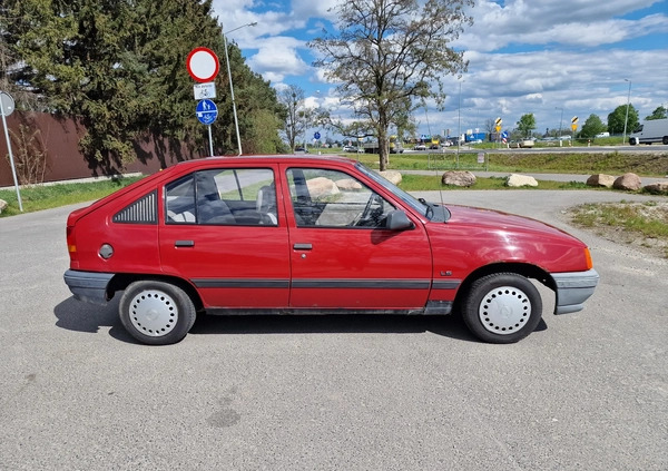 Opel Kadett cena 5500 przebieg: 117000, rok produkcji 1991 z Wrocław małe 137